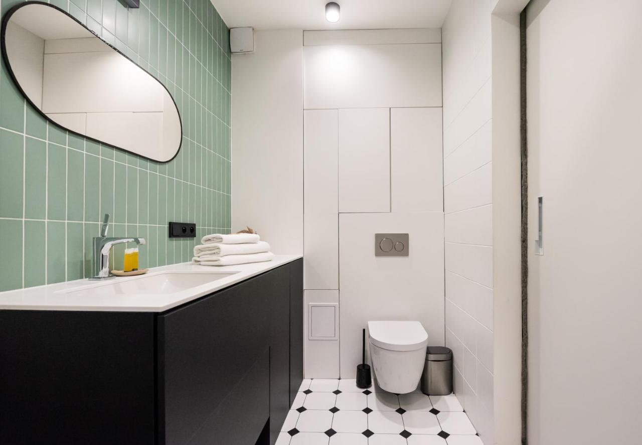 Plac Wilsona Comfy Apartment وارسو المظهر الخارجي الصورة